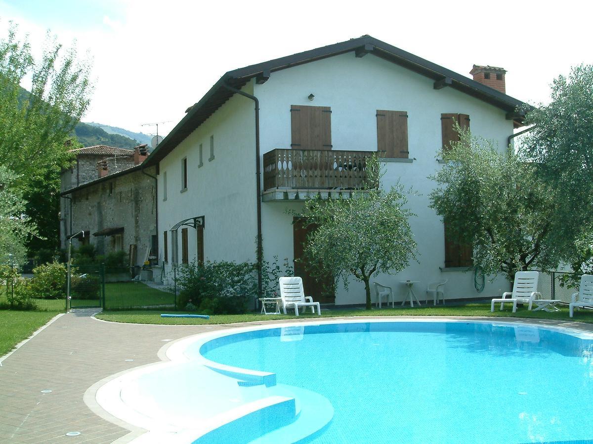 Albergo Ristorante Orazio Sale Marasino Bagian luar foto