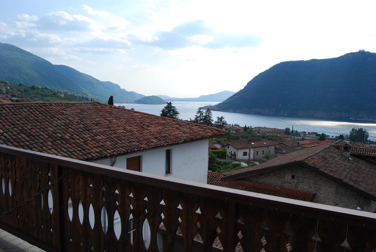 Albergo Ristorante Orazio Sale Marasino Bagian luar foto