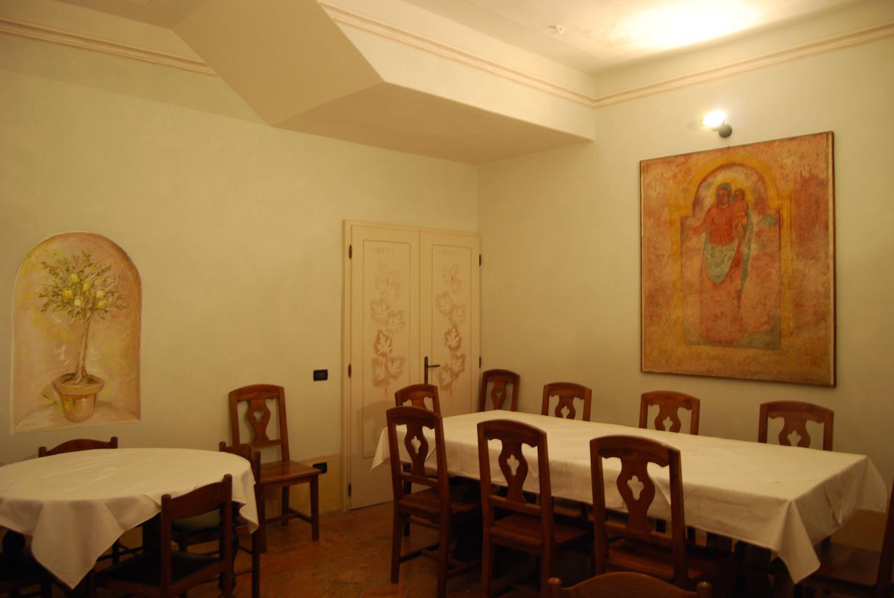 Albergo Ristorante Orazio Sale Marasino Bagian luar foto